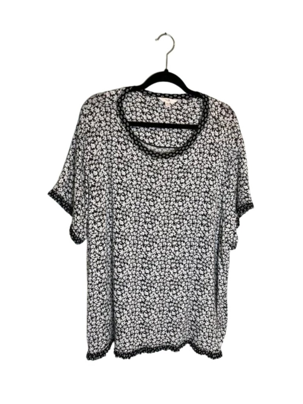 Secret Treasures Women's Floral Short Sleeve Pajama Top Black And White Size 3XL